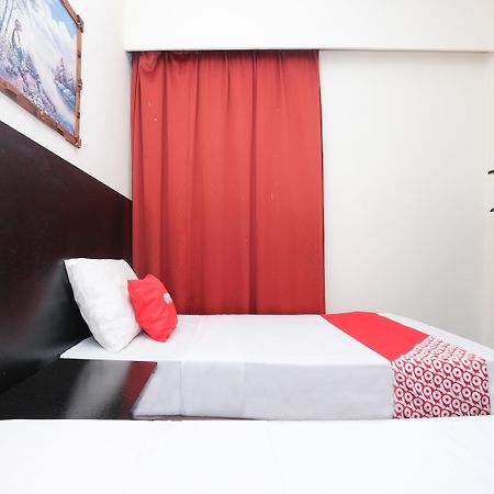 Hotel Sri Sutra - Sungai Buloh Petaling Jaya Zewnętrze zdjęcie