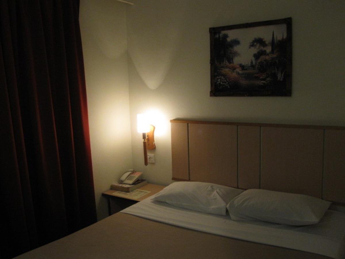 Hotel Sri Sutra - Sungai Buloh Petaling Jaya Zewnętrze zdjęcie